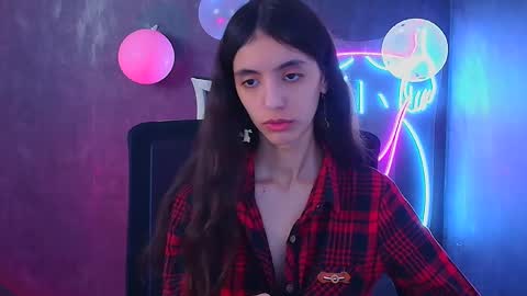 Snapshot of miri_miss chatting on 02/12/25, 12:12 Miri online show from 02/12/25, 12:12