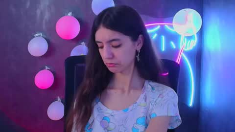 Snapshot of miri_miss chatting on 02/19/25, 04:33 Miri online show from 02/19/25, 04:33