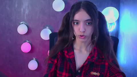 Snapshot of miri_miss chatting on 03/01/25, 01:51 Miri online show from 03/01/25, 01:51