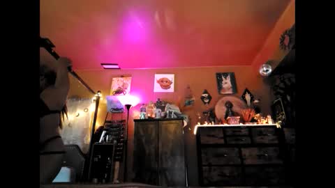 misandrakinx online show from 09/30/25, 01:16