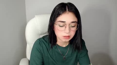 Snapshot of misha__sweet__27 chatting on 01/14/25, 04:57 misha online show from 01/14/25, 04:57