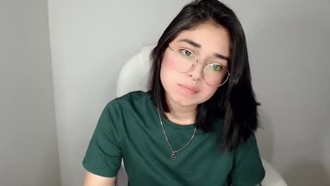 Snapshot of misha__sweet__27 chatting on 01/27/25, 04:30 misha online show from 01/27/25, 04:30