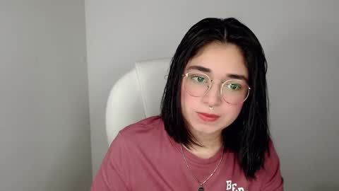 Snapshot of misha__sweet__27 chatting on 02/02/25, 01:34 misha online show from 02/02/25, 01:34