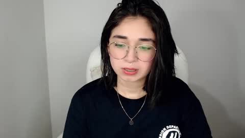 Snapshot of misha__sweet__27 chatting on 02/03/25, 08:02 misha online show from 02/03/25, 08:02