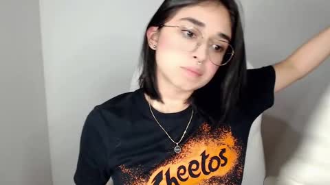 Snapshot of misha__sweet__27 chatting on 02/05/25, 07:39 misha online show from 02/05/25, 07:39