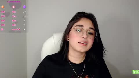 Snapshot of misha__sweet__27 chatting on 02/15/25, 04:58 misha online show from 02/15/25, 04:58