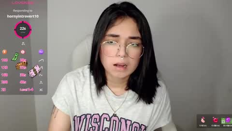 Snapshot of misha__sweet__27 chatting on 02/18/25, 11:55 misha online show from 02/18/25, 11:55