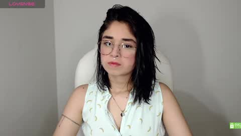 Snapshot of misha__sweet__27 chatting on 03/01/25, 05:09 misha online show from 03/01/25, 05:09