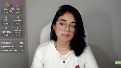 Snapshot of misha__sweet__27 chatting on 03/02/25, 12:32 misha online show from 03/02/25, 12:32