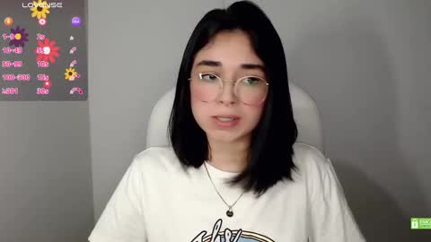 Snapshot of misha__sweet__27 chatting on 03/12/25, 08:08 misha online show from 03/12/25, 08:08