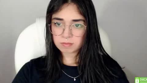 Snapshot of misha__sweet__27 chatting on 10/21/25, 07:09 misha online show from 10/21/25, 07:09