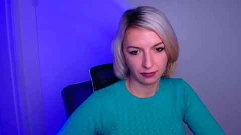 Mishelle online show from 11/28/25, 01:58