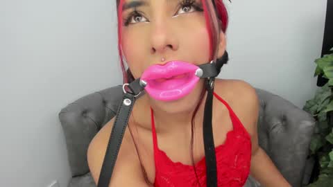 Snapshot of miss___allison chatting on 03/05/25, 11:17 Allison online show from 03/05/25, 11:17