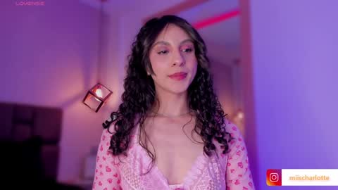 Snapshot of miss__charlotte_ chatting on 01/05/25, 11:55 Charlotte online show from 01/05/25, 11:55