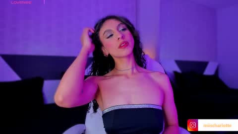 Snapshot of miss__charlotte_ chatting on 03/10/25, 04:49 Charlotte online show from 03/10/25, 04:49