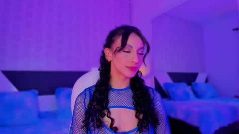 Snapshot of miss__charlotte_ chatting on 03/11/25, 05:05 Charlotte online show from 03/11/25, 05:05