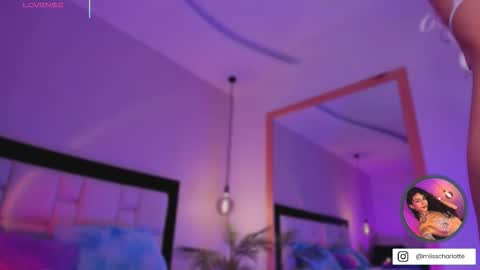 Snapshot of miss__charlotte_ chatting on 09/30/25, 05:12 Charlotte online show from 09/30/25, 05:12