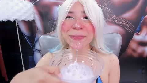 Daphne online show from 10/11/25, 03:06