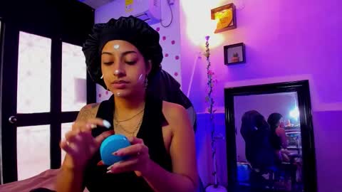 Snapshot of miss_akemi chatting on 10/15/25, 01:11 Akemi 3 online show from 10/15/25, 01:11