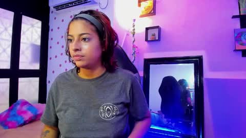 Snapshot of miss_akemi chatting on 10/20/25, 01:11 Akemi 3 online show from 10/20/25, 01:11