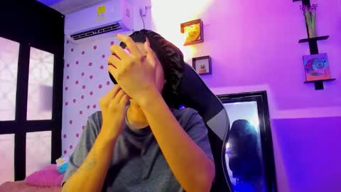 Snapshot of miss_akemi chatting on 10/22/25, 01:11 Akemi 3 online show from 10/22/25, 01:11