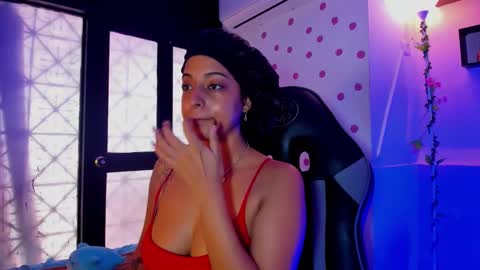 Snapshot of miss_akemi chatting on 11/09/25, 02:04 Akemi 3 online show from 11/09/25, 02:04