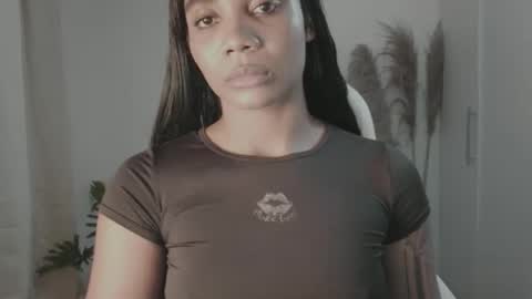 Snapshot of miss_benz chatting on 11/08/25, 03:39 miss_benz online show from 11/08/25, 03:39