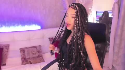 Snapshot of miss_brenda_ chatting on 10/04/25, 12:14 Camila online show from 10/04/25, 12:14