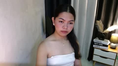 Briella online show from 11/03/25, 12:02