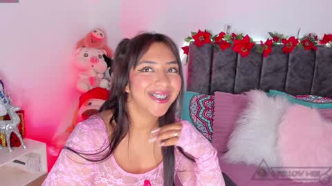 Snapshot of miss_brunette_ chatting on 12/14/24, 05:29 lucy 3 online show from 12/14/24, 05:29