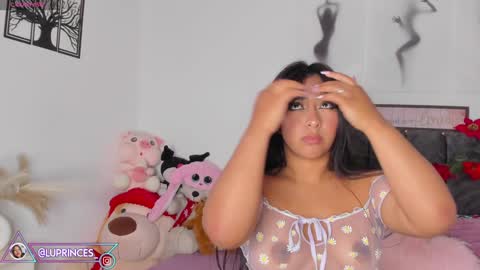 Snapshot of miss_brunette_ chatting on 02/06/25, 05:46 lucy 3 online show from 02/06/25, 05:46
