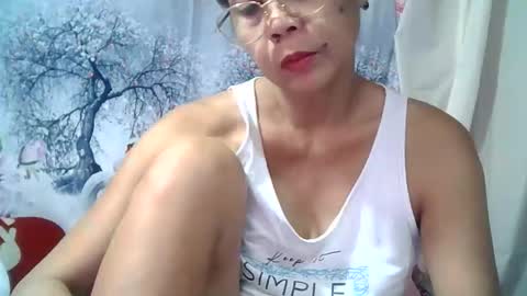 miss_capricorn online show from 10/17/25, 01:25