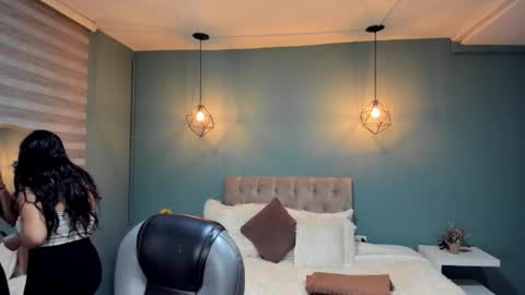 Cataleya online show from 10/28/25, 11:25