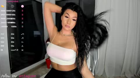 Snapshot of miss_diamond__ chatting on 02/15/25, 05:09 miss_diamond__ online show from 02/15/25, 05:09