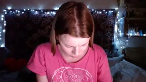 Snapshot of miss_elistia_ chatting on 12/18/24, 03:33 Elis online show from 12/18/24, 03:33