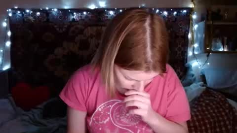 Snapshot of miss_elistia_ chatting on 01/07/25, 03:12 Elis online show from 01/07/25, 03:12
