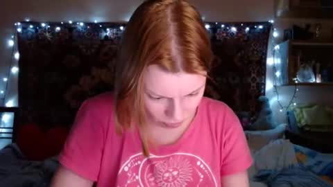 Snapshot of miss_elistia_ chatting on 01/28/25, 03:14 Elis online show from 01/28/25, 03:14
