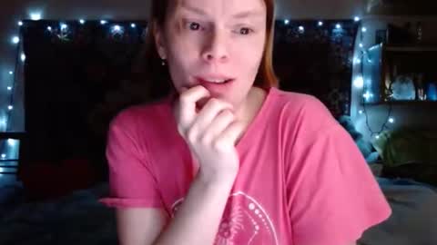 Snapshot of miss_elistia_ chatting on 02/04/25, 03:36 Elis online show from 02/04/25, 03:36