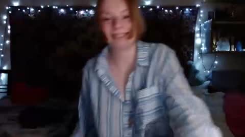 Snapshot of miss_elistia_ chatting on 02/05/25, 03:09 Elis online show from 02/05/25, 03:09