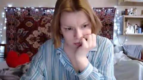 Snapshot of miss_elistia_ chatting on 02/06/25, 12:16 Elis online show from 02/06/25, 12:16