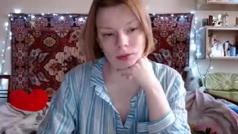 Snapshot of miss_elistia_ chatting on 02/10/25, 12:08 Elis online show from 02/10/25, 12:08