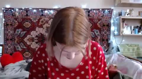 Snapshot of miss_elistia_ chatting on 02/24/25, 12:16 Elis online show from 02/24/25, 12:16