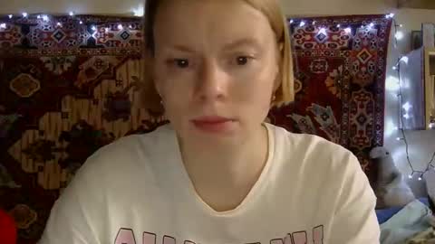 Snapshot of miss_elistia_ chatting on 09/16/25, 11:11 Elis online show from 09/16/25, 11:11