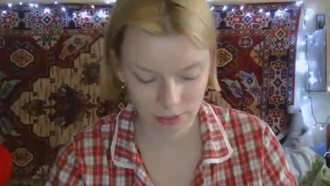 Snapshot of miss_elistia_ chatting on 10/03/25, 11:07 Elis online show from 10/03/25, 11:07