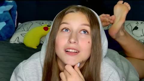 Emily online show from 11/21/25, 05:22