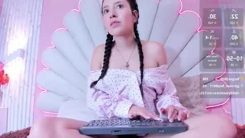 miss_evans_ online show from 10/10/25, 08:41