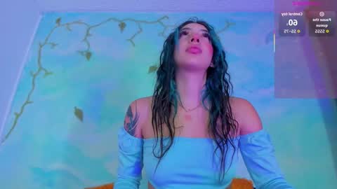 miss_evans_ online show from 11/04/25, 06:56