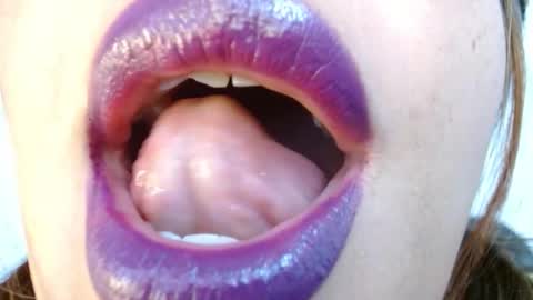 Miss Evoleth online show from 11/10/25, 02:38