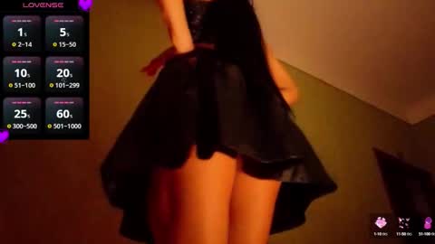 Snapshot of miss_flexi_sun chatting on 09/26/25, 06:23 ................................ online show from 09/26/25, 06:23