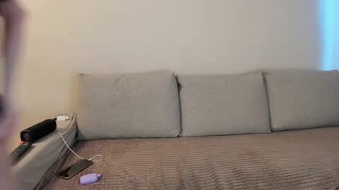 Kitty online show from 10/08/25, 01:47